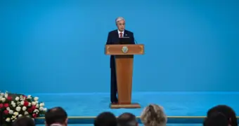 Казахстан строит школы быстрее, чем находит для них учителей: Токаев потребовал новых решений