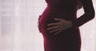В 35 лет стала мамой в 15-й раз: необычные роды удивили врачей