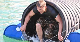 В Актау впервые прошли соревнования пловцов спецподразделений