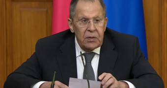 Лавров вернулся к «дебилам»