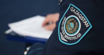 В Астане девушка погибла после падения с 15-го этажа на коляску с ребенком