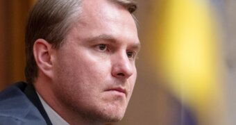 Генпрокурор Украины покинул страну после заявления об отставке