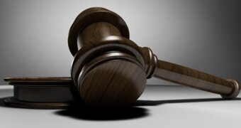 Суд в Мангистау обязал заново расследовать смерть охранника на рабочем месте