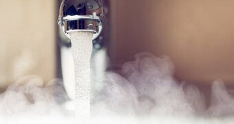 Жители Актау пожаловались на отсутствие горячей воды: что ответили в МАЭК