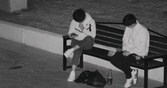 Пиво, семечки и камеры: посиделки на площади закончились судом для жителей Актау