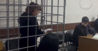 Мать убила четырехмесячную дочь погремушкой