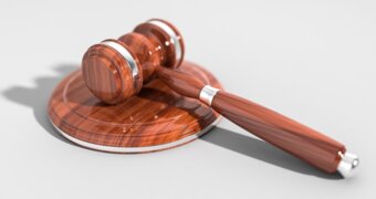 Экс-главбух Мангистауской областной больницы получила 7 лет тюрьмы за хищение бюджетных средств