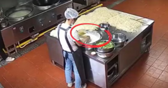 В Китае сотни детей кормили едой со свинцом ради красивого цвета