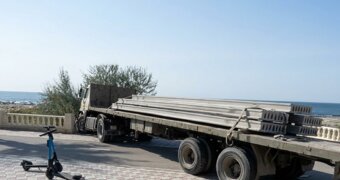 Стала известна причина ДТП с фурой на набережной в Актау