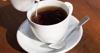Чай с молоком — польза и вред для здоровья