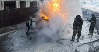 Момент взрыва автомобиля в Актау попал на видео