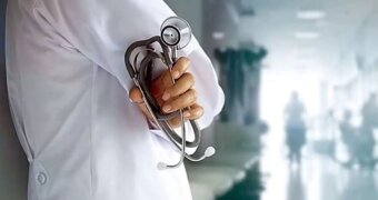В Актау с врача взыскали три млн теңге за некачественную пластическую операцию