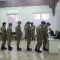 В Бейнеу проголосовали военные