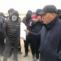 Крупные строительные компании Мангистау предложили работу перекрывшим дорогу сельчанам в Жетыбае