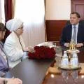 Известная писательница Зейнеп Ахметова встретилась с жителями Мангистау