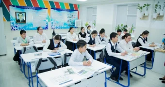 При поддержке АО НК «КазМунайГаз» оснащены три опорные школы в Мангистауской области