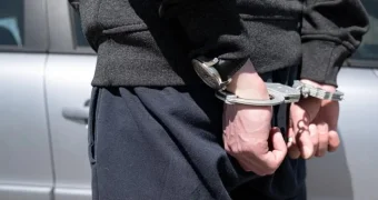 Полицейские задержали в Бейнеу разыскиваемого преступника