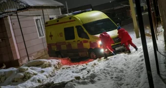 Гололёд стал причиной увеличения количества вызовов скорой помощи в Актау