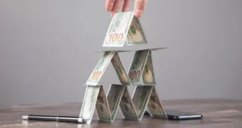 Финпирамида «Asar Baspana»: в Актау изъяли почти миллиард тенге наличными