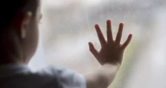 В Актау за пять дней из окон квартир выпали трое малышей