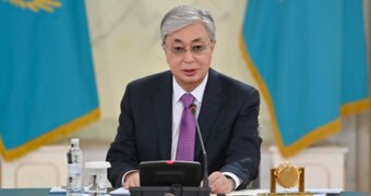 Токаев поздравил казахстанцев с Днем Республики