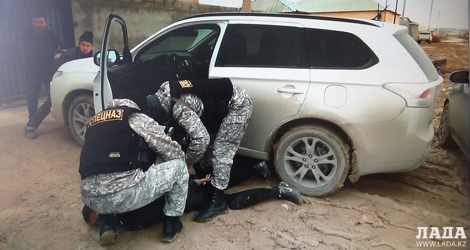 Задержание наркосбытчиков в Жанаозене. Фото УБН