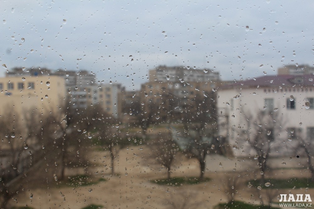 Дождь в Актау. Фото автора