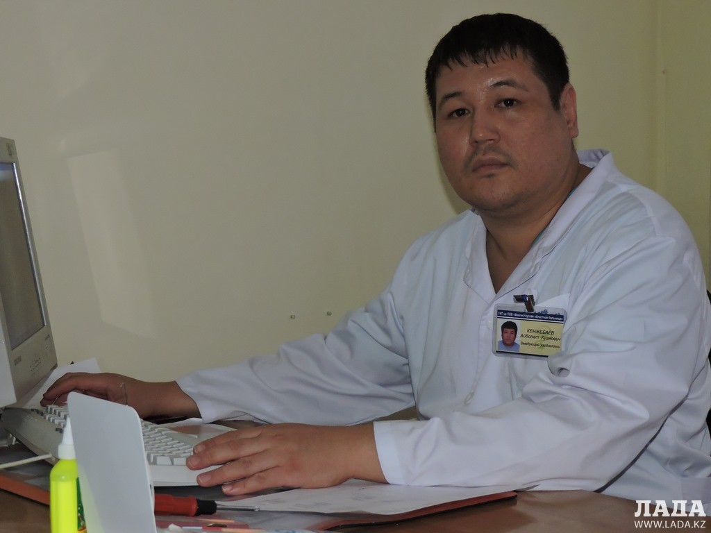Айболат Кенжебаев, главный внештатный кардиолог области. Фото автора