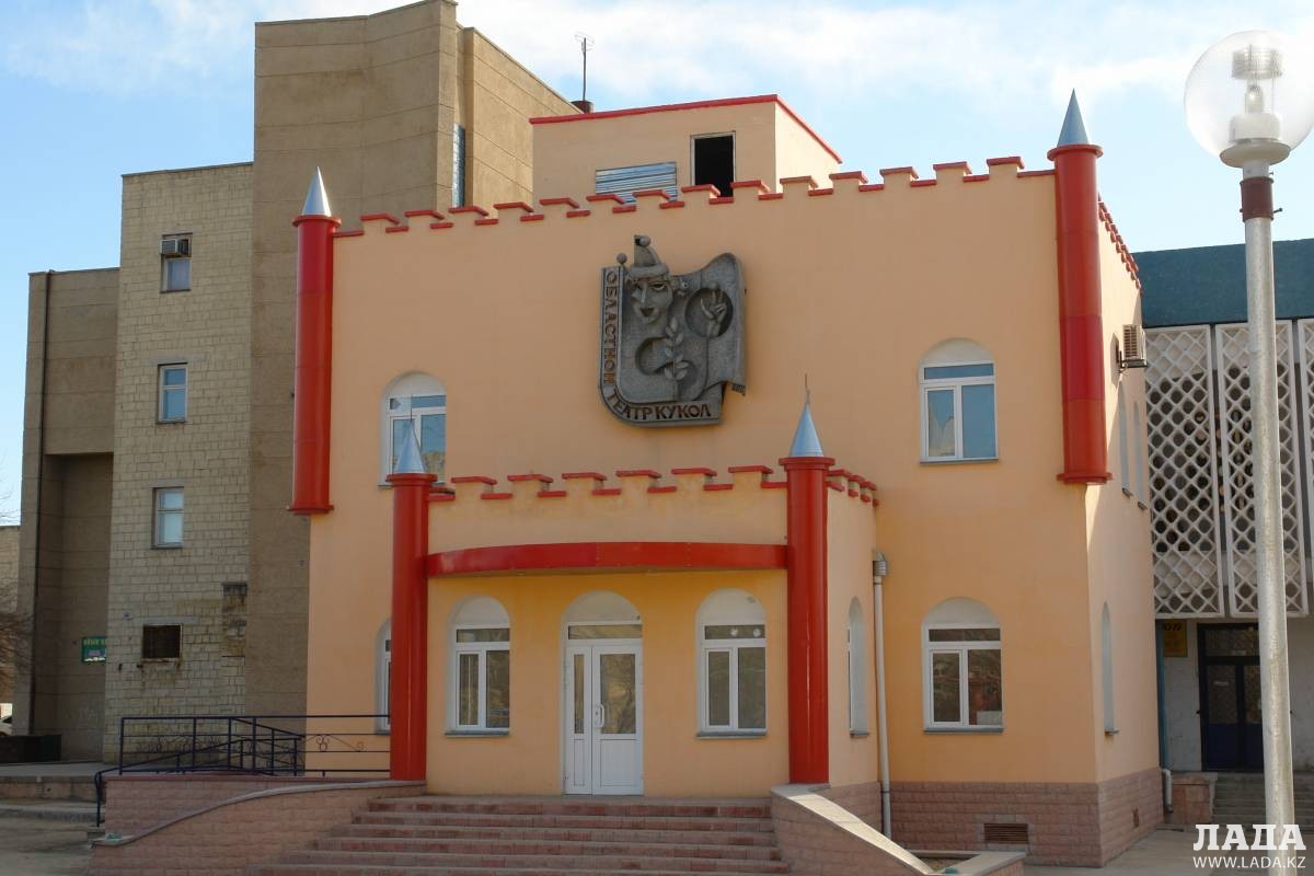 Здание областного театра кукол. Фото автора из архива