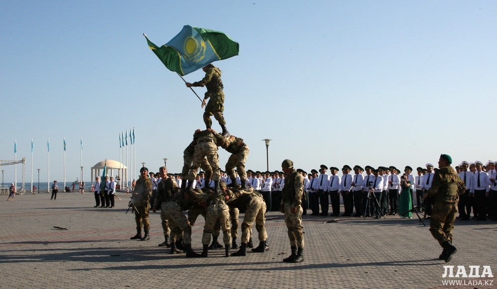 Казахстан пограничник на