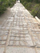 Разбитые тротуары внутри микрорайонов города Актау