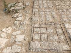 Разбитые тротуары внутри микрорайонов города Актау