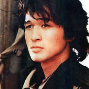 15 августа исполняется 30 лет со дня гибели легендарного рок-музыканта, солиста культовой группы "Кино" Виктора Цоя.