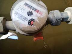 Что происходит со счётчиками воды в посёлке Приморский?