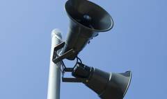 Установка рупорных громкоговорителят на опорах ул. освещения.