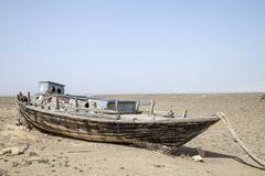 Заброшенный порт посреди Мангистауcкой степи ВИДЕО