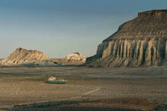 Заброшенный порт посреди Мангистауcкой степи ВИДЕО