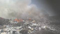 Дым со свалки по-прежнему летит в город
