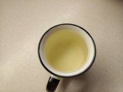 Питьевая вода цвета мочи из-под крана - это норма?