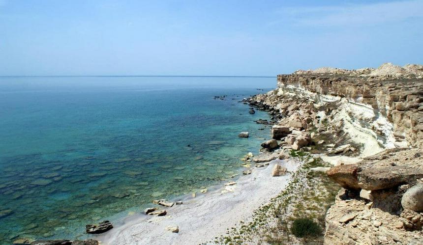Мелеющий Каспий: что станет с морем через 10 лет