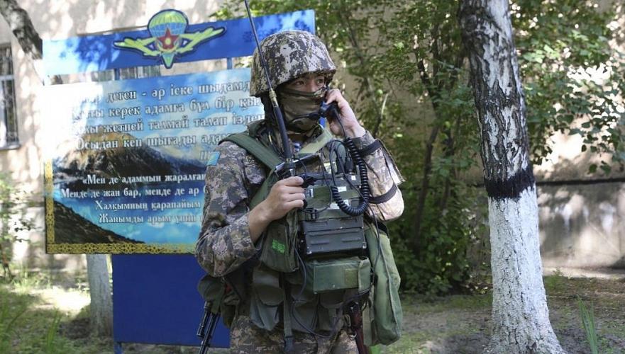 Войска Казахстана подняты по тревоге