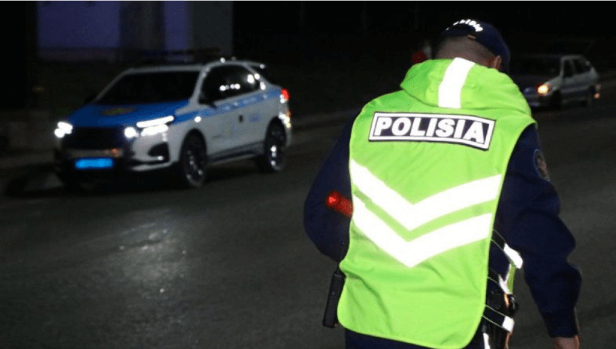 В Актау уволенный за драку полицейский восстановлен в должности: апелляция отменила решение