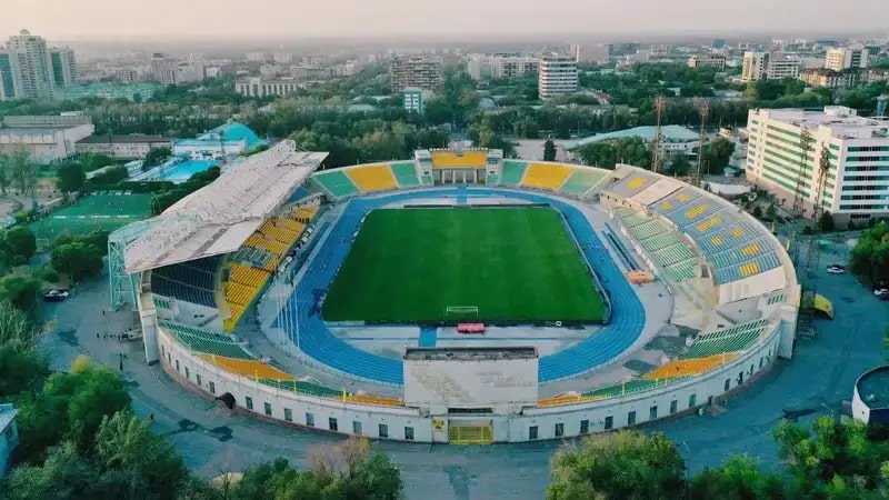 Управляющего Центральным стадионом Алматы сняли с должности (видео)
