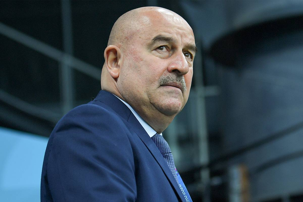 Скандал Черчесова в Казахстане попал в топ футбольных провалов года в России