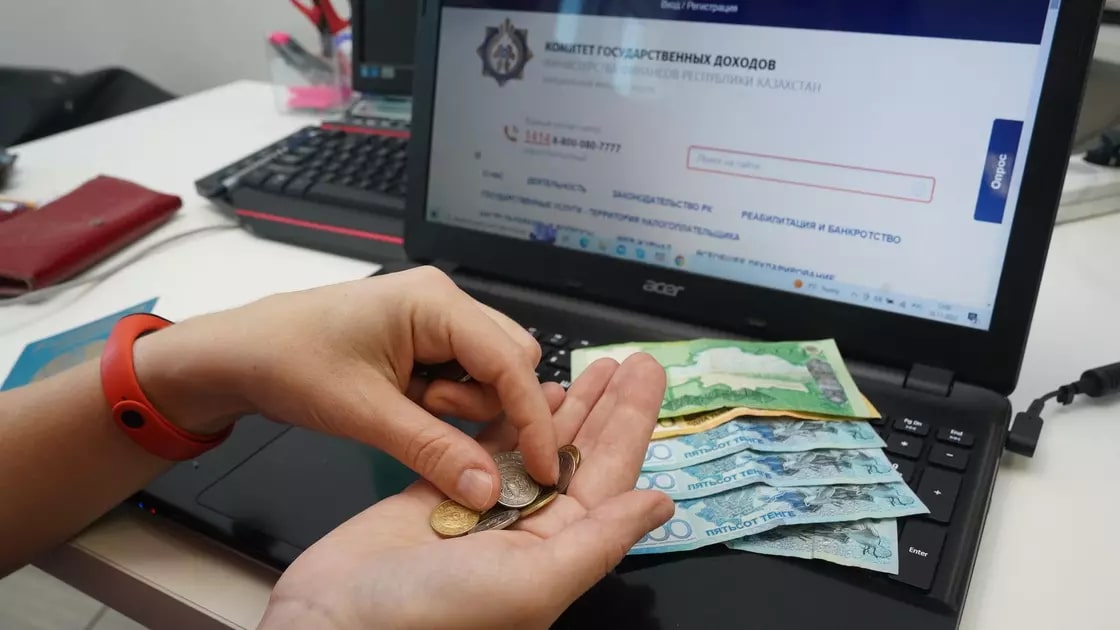 Казахстанцы просят списать долги на 350 млрд тенге