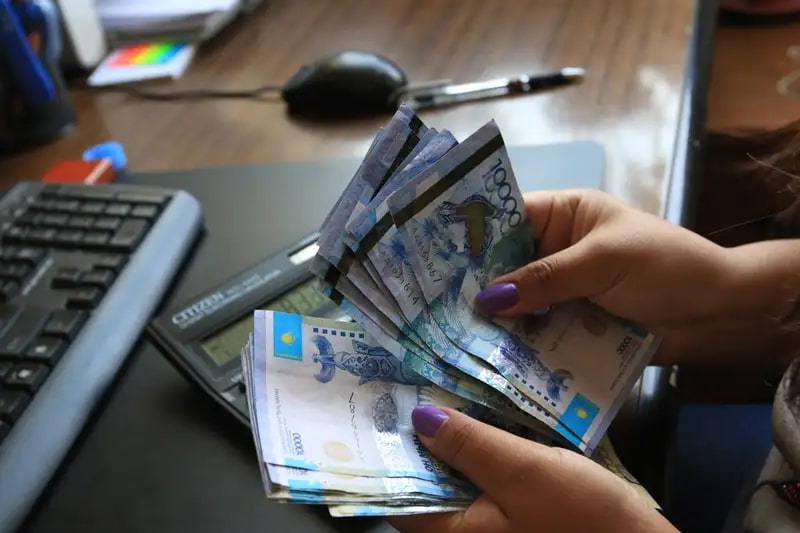 Специальная социальная выплата: кому положено более 208 тысяч тенге ежемесячно