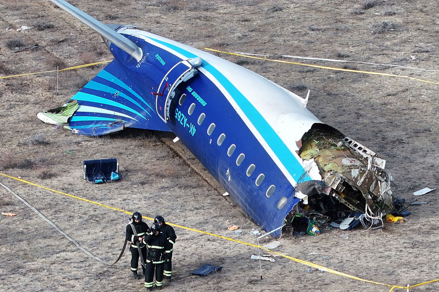 Опубликована полная расшифровка переговоров пилотов самолета AZAL с диспетчерами, разбившегося под Актау