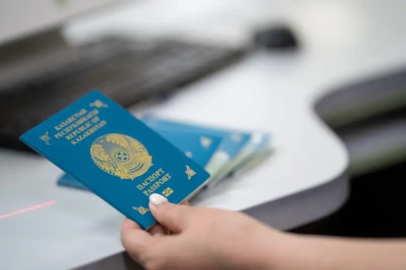 Рекордно низкое число людей получили гражданство Казахстана в 2024 году