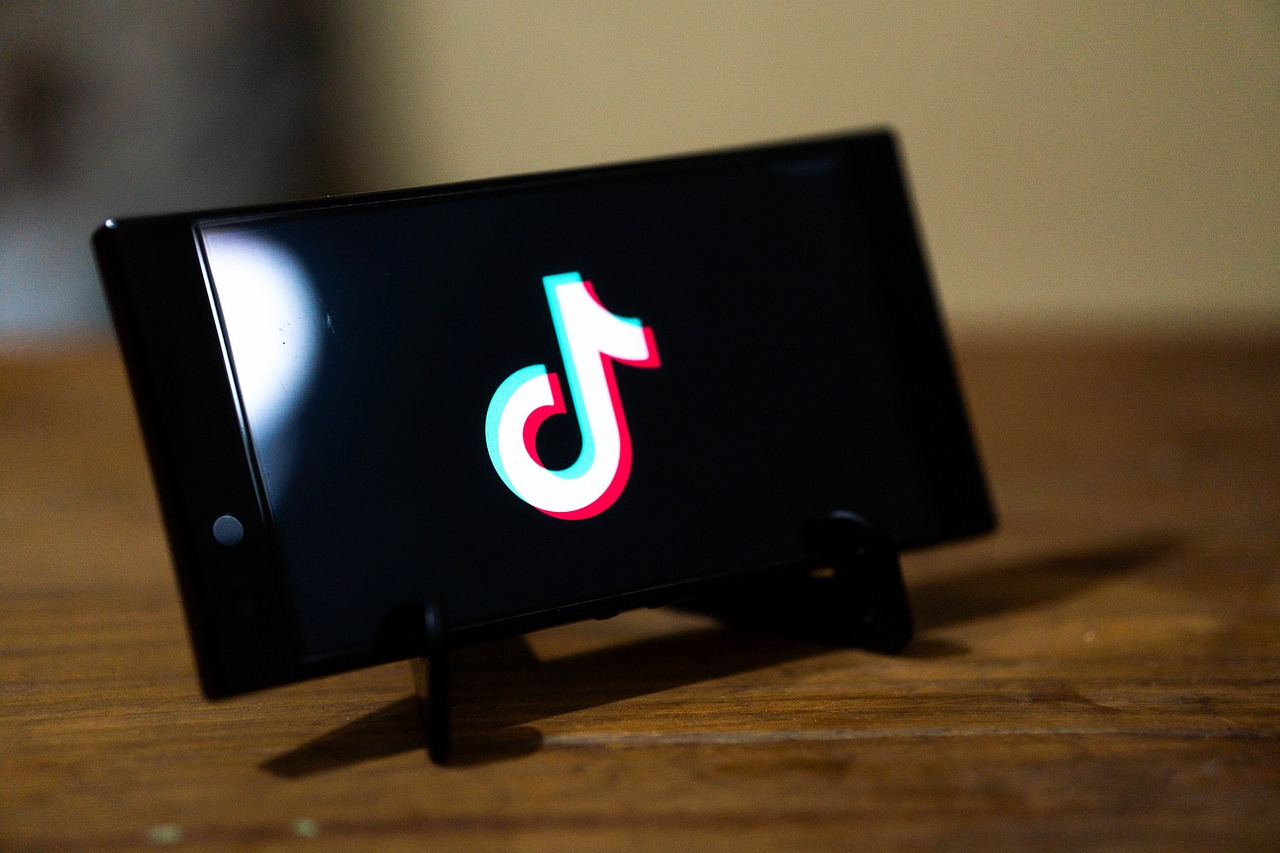 TikTok удалил песню «Йоу, орыстар» после обращения Минкультуры