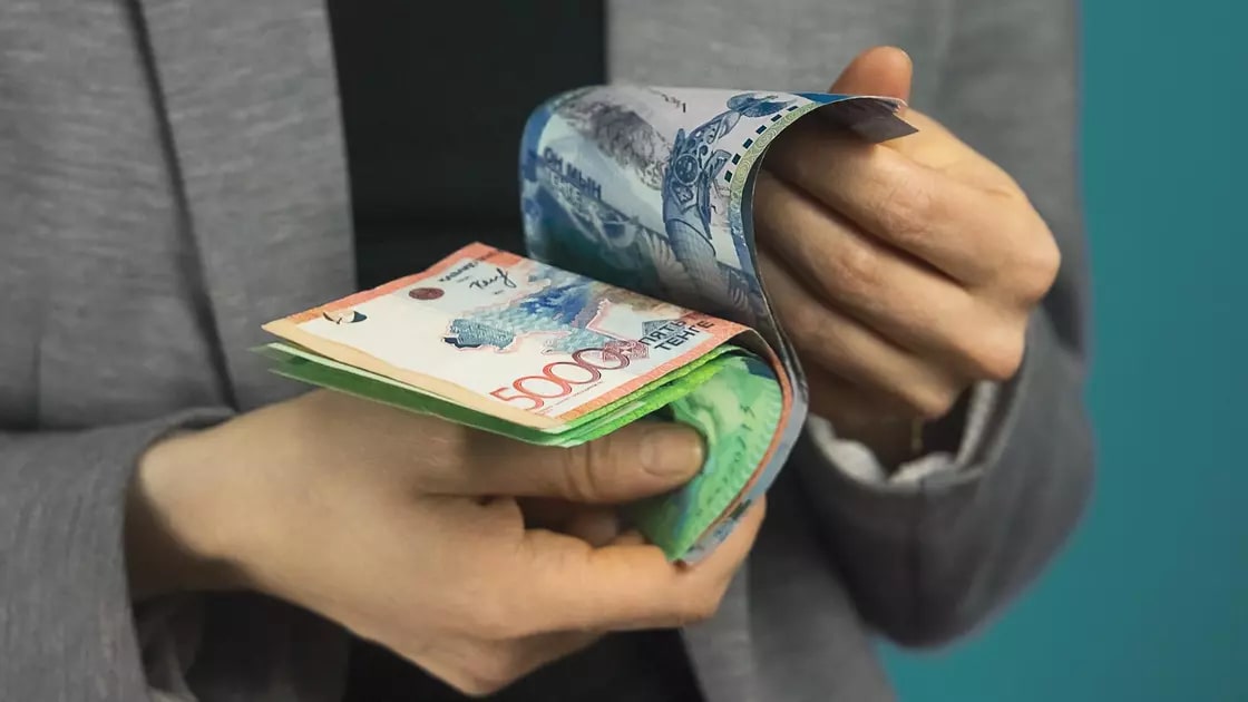 Зарплаты казахстанцев ниже, чем в соседних странах